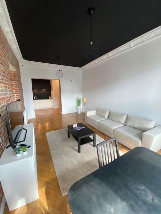Wyjatkowy Apartament Blisko Rynku Apartment Wroclaw Bagian luar foto