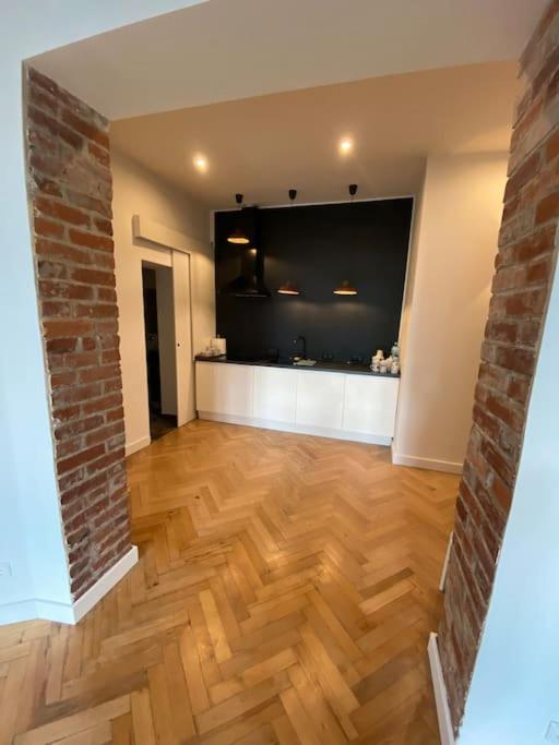 Wyjatkowy Apartament Blisko Rynku Apartment Wroclaw Bagian luar foto