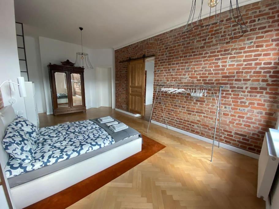 Wyjatkowy Apartament Blisko Rynku Apartment Wroclaw Bagian luar foto